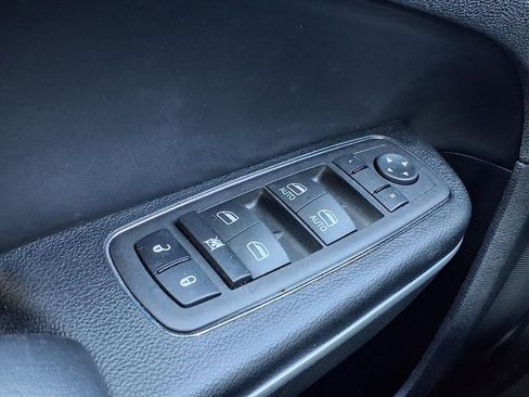 Certified 2023 Chrysler 300 S w/ Comfort Group image 22