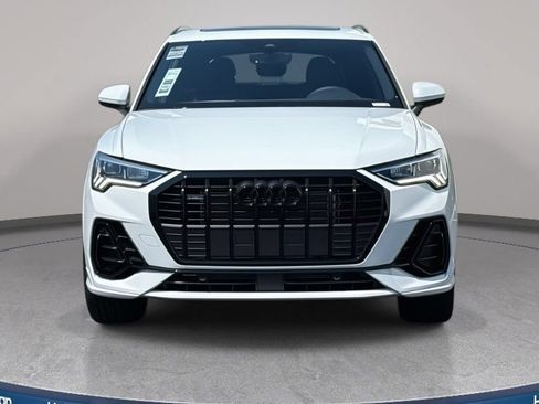 Certified 2025 Audi Q3 2.0T Premium w/ Convenience Package AWD/4WD image 3