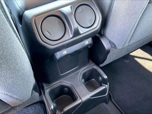 Used 2025 Jeep Wrangler Unlimited Sport AWD/4WD image 10