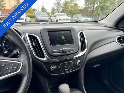 Used 2022 Chevrolet Equinox LT FWD image 16