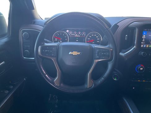 Used 2021 Chevrolet Silverado 1500 High Country w/ Technology Package image 12
