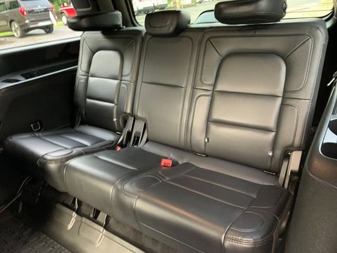 Used 2021 Lincoln Navigator Reserve w/ Luxury Package AWD/4WD image 20