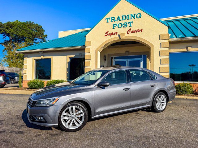Used 2018 Volkswagen Passat 2.0T SEL Premium FWD image 26