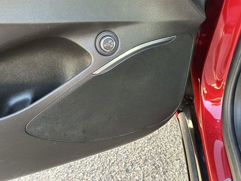 Used 2024 Buick Enclave Essence w/ Sport Touring Edition image 22