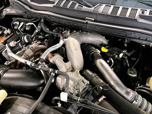 Used 2022 Ford F250 Lariat w/ Lariat Ultimate Package AWD/4WD image 36