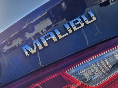 Used 2023 Chevrolet Malibu LT image 12