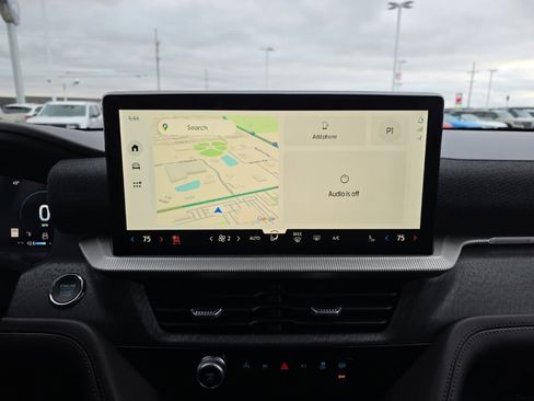 Used 2025 Ford Explorer Platinum image 12