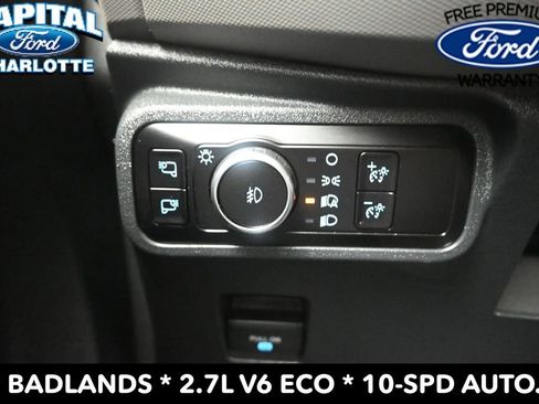 Used 2023 Ford Bronco Badlands AWD/4WD image 17