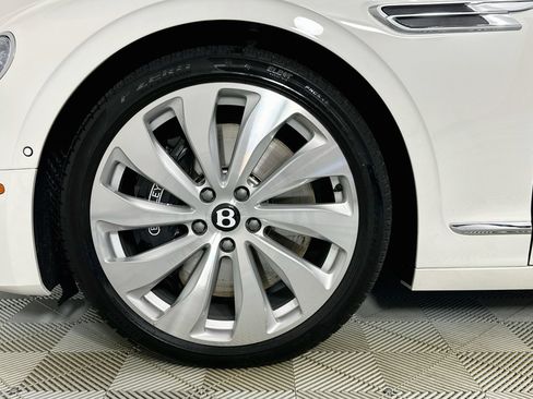 Used 2026 Bentley Flying Spur V8 AWD/4WD image 6