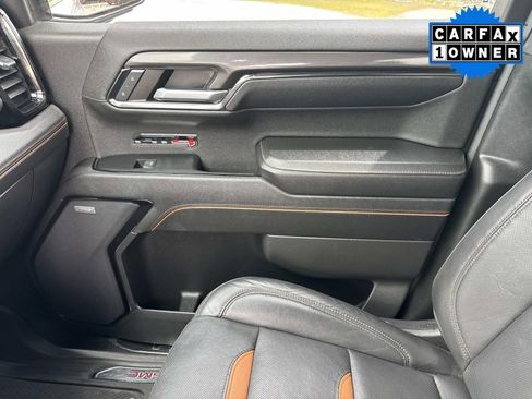 Used 2024 GMC Sierra 1500 AT4 w/ Technology Package AWD/4WD image 29
