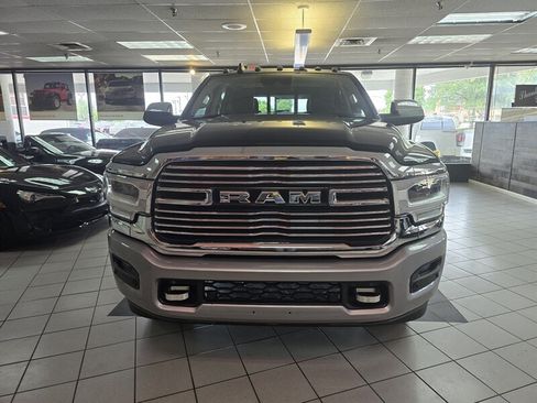 Used 2020 RAM 2500 Laramie AWD/4WD image 3