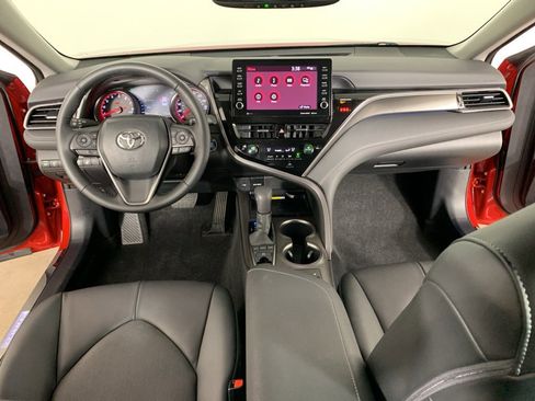 Used 2022 Toyota Camry XSE image 34