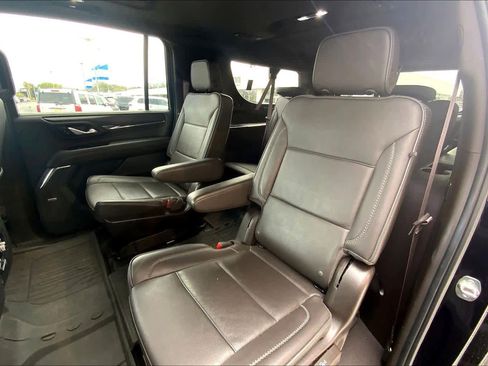 Used 2023 GMC Yukon XL Denali image 22