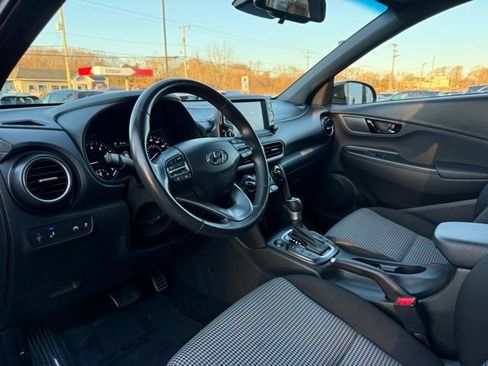 Used 2021 Hyundai Kona Night image 11