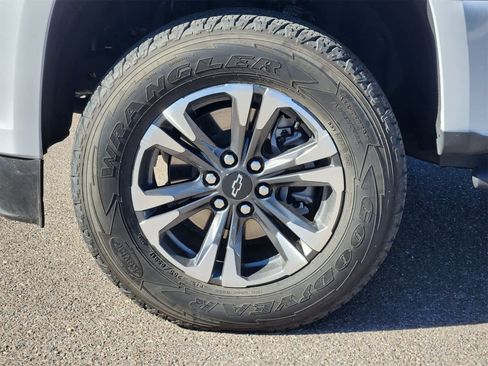Used 2022 Chevrolet Colorado Z71 image 9