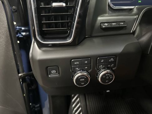 Used 2025 GMC Sierra 1500 Denali Ultimate AWD/4WD image 17