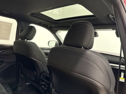 New 2025 Jeep Grand Cherokee Laredo X w/ Luxury Tech Group I image 13