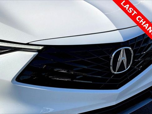 Certified 2025 Acura ADX A-Spec image 28