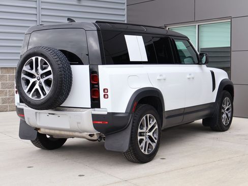 Certified 2025 Land Rover Defender 110 S AWD/4WD image 7