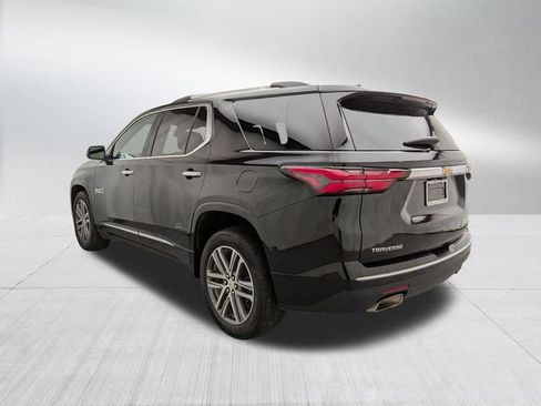 Used 2023 Chevrolet Traverse High Country w/ LPO, Floor Liner Package AWD/4WD image 7