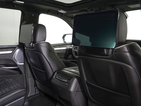 Used 2026 Cadillac Escalade V AWD/4WD image 11