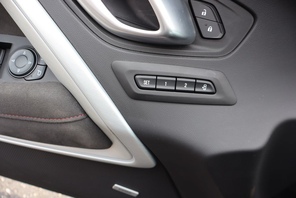 Used 2022 Chevrolet Camaro ZL1 RWD image 24