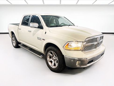 Used 2018 RAM 1500 Laramie w/ Convenience Group image 3