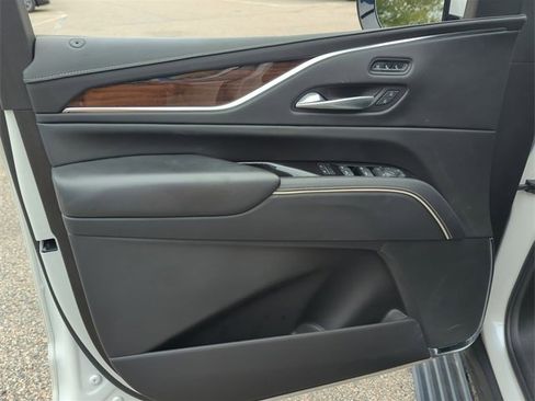 Used 2022 Cadillac Escalade Premium Luxury Platinum image 23