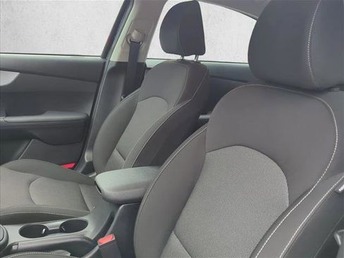 Used 2024 Kia Forte LXS image 11