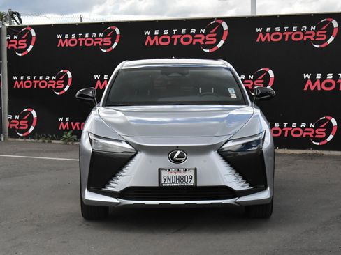 Used 2024 Lexus RZ 300e Premium image 2