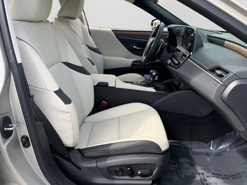 Certified 2025 Lexus ES 350 350 w/ Premium Package image 7