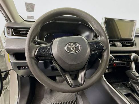 Used 2023 Toyota RAV4 LE image 11