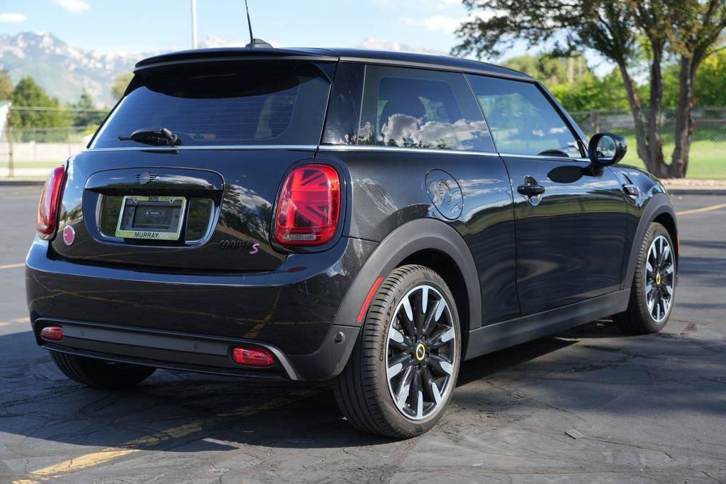 Certified 2024 MINI Cooper SE FWD image 5