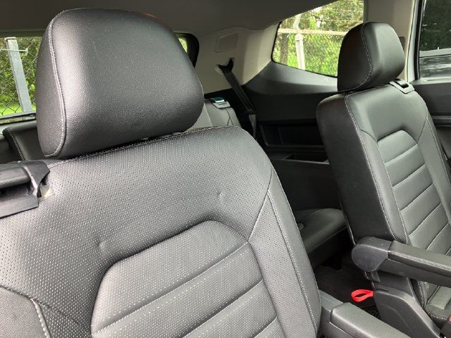 Used 2019 Volkswagen Atlas SEL Premium AWD/4WD image 14