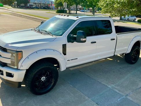 Used 2018 Ford F350 King Ranch w/ King Ranch Ultimate Package AWD/4WD image 4