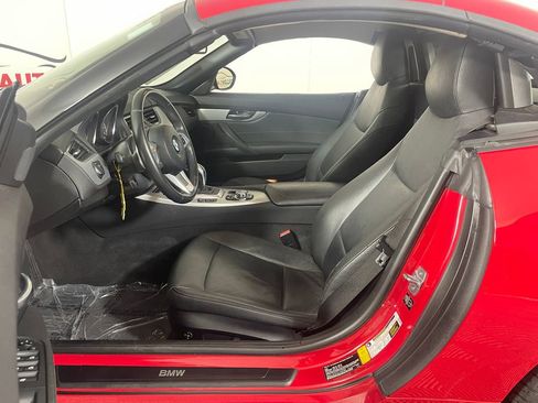 Used 2014 BMW Z4 sDrive28i image 13