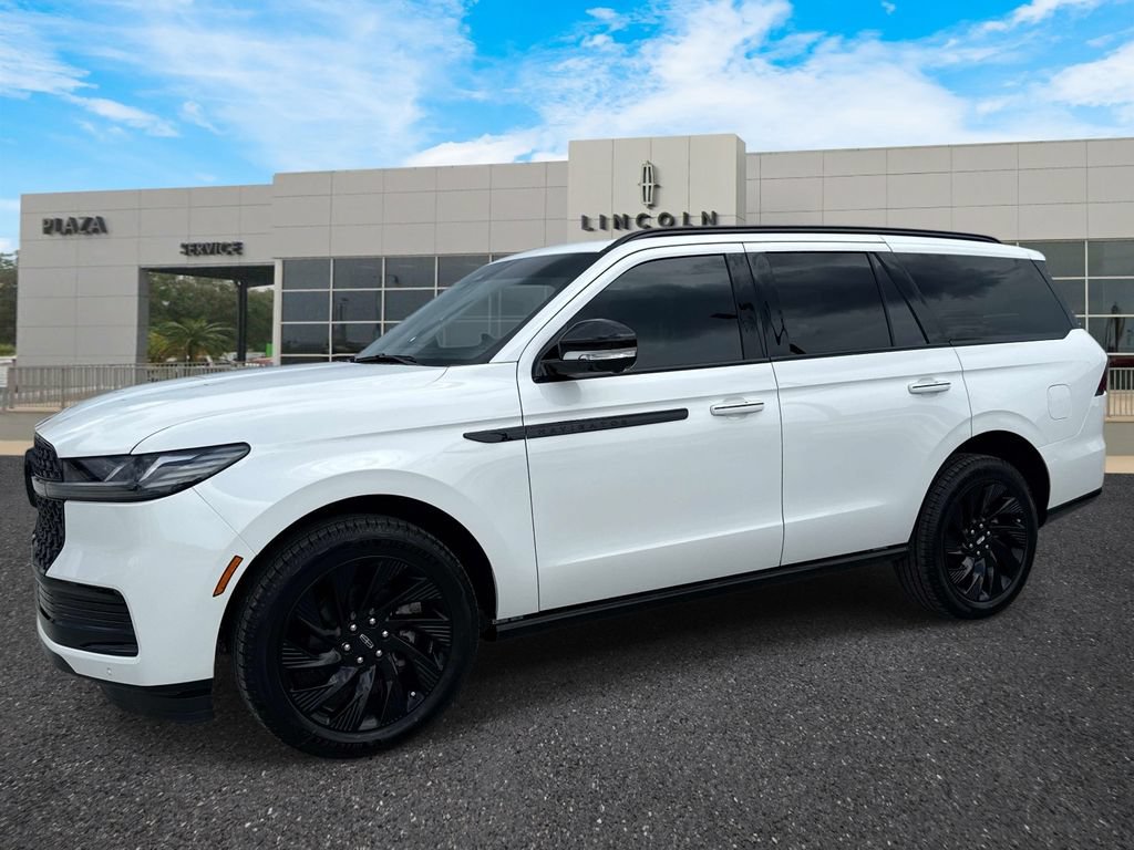 New 2026 Lincoln Navigator Reserve w/ Jet Appearance Package AWD/4WD image 7