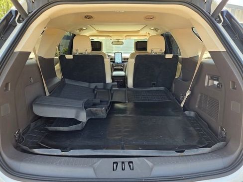 Used 2021 Ford Explorer Platinum w/ Equipment Group 601A AWD/4WD image 20