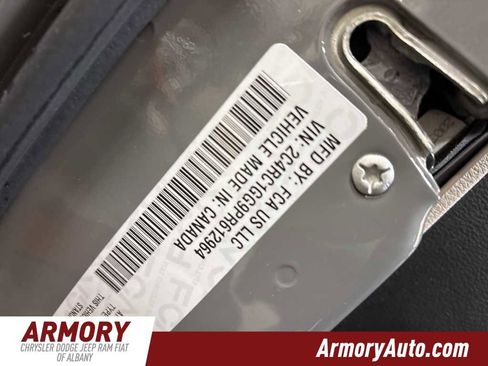 Used 2023 Chrysler Pacifica Limited image 42