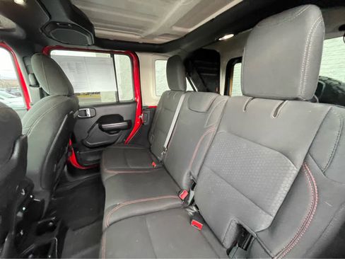 Used 2020 Jeep Wrangler Unlimited Rubicon w/ Cold Weather Group image 23