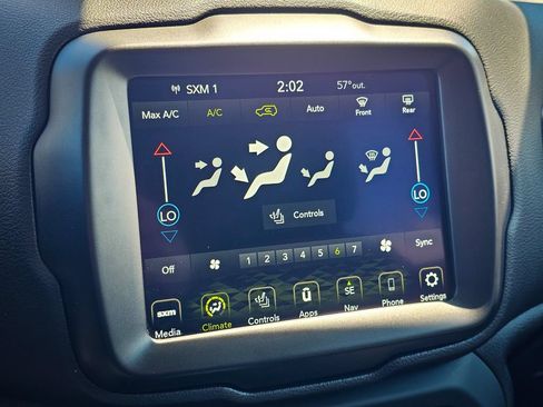 Certified 2022 Jeep Renegade Limited AWD/4WD image 23