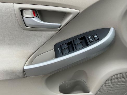 Used 2010 Toyota Prius Two FWD image 16