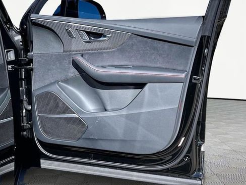 Used 2025 Audi SQ7 Prestige image 18