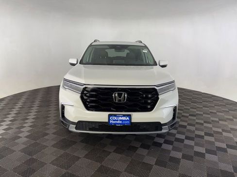 Certified 2025 Honda Pilot Elite image 4