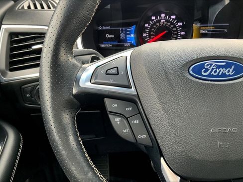 Used 2019 Ford Edge ST w/ Cold Weather Package image 22