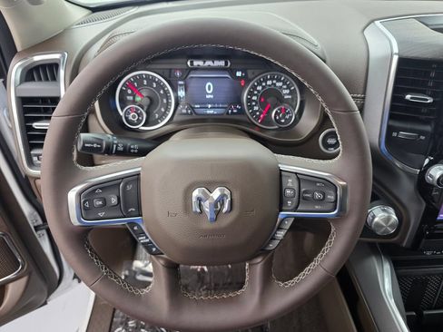 Used 2026 RAM 1500 Laramie AWD/4WD image 17