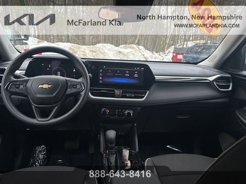 Used 2024 Chevrolet TrailBlazer LS w/ LS Convenience Package image 13
