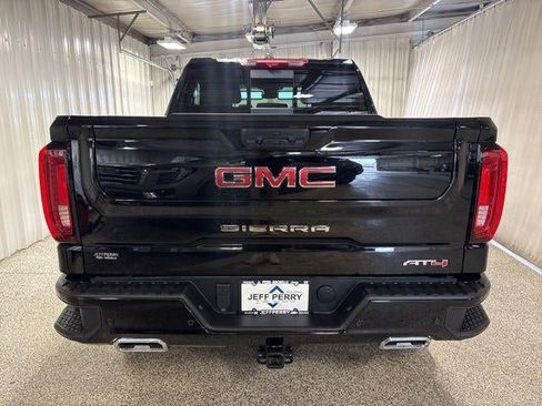 Used 2026 GMC Sierra 1500 AT4 w/ AT4 Premium Package AWD/4WD image 5