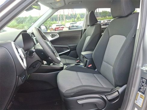 Certified 2023 Kia Soul LX w/ LX Technology Package image 13