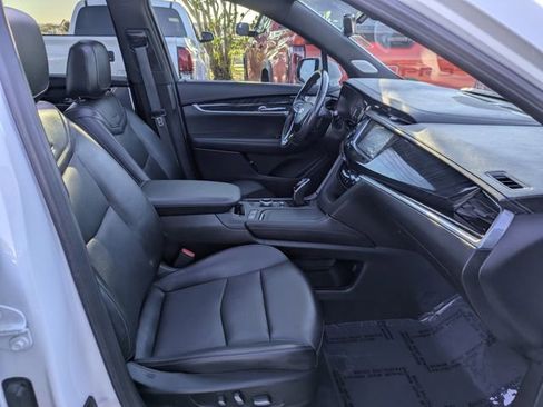 Used 2023 Cadillac XT6 Premium Luxury w/ Technology Package image 32